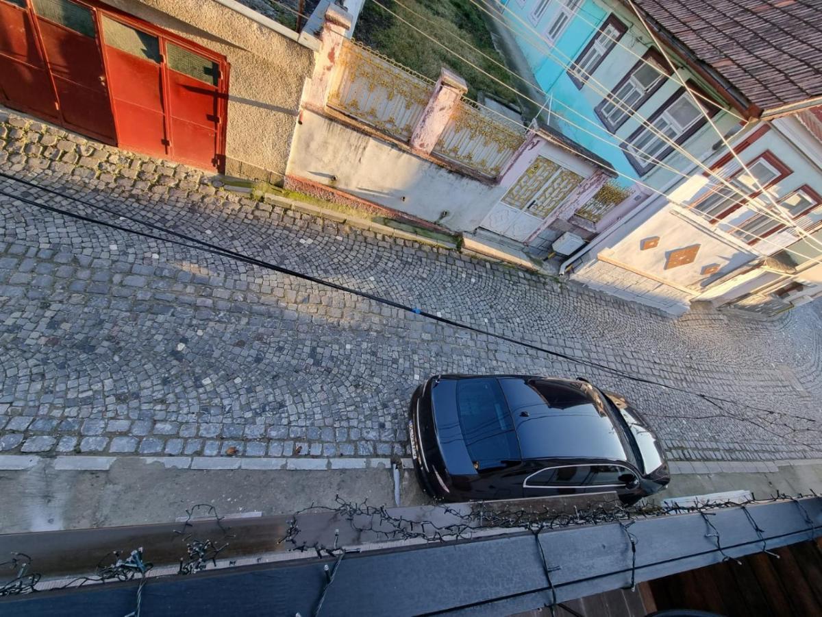 Casa Chiper - Attic Apartment With View Брашов Экстерьер фото